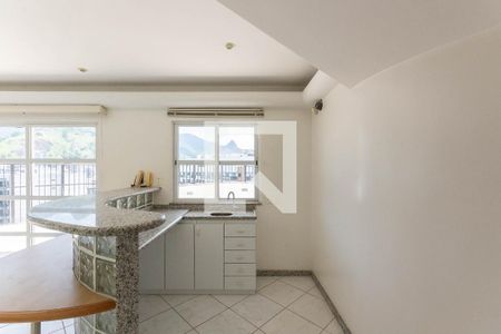 Apartamento à venda com 200m², 3 quartos e 2 vagasCobertura