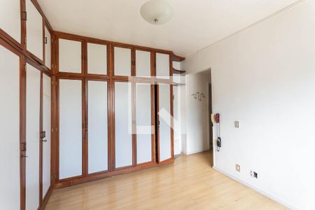 Apartamento à venda com 200m², 3 quartos e 2 vagasSuite