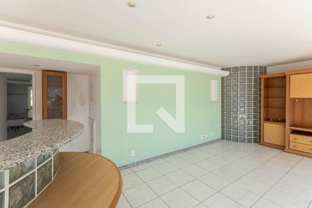 Apartamento à venda com 200m², 3 quartos e 2 vagasCobertura