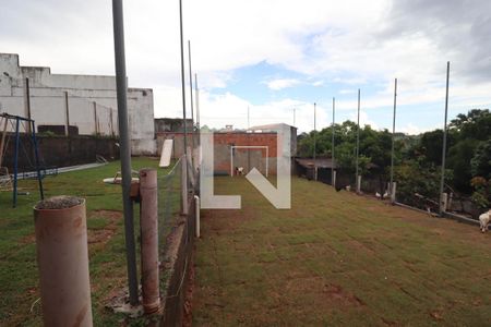 Casa à venda com 1400m², 3 quartos e 5 vagasQuintal