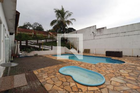 Casa à venda com 1400m², 3 quartos e 5 vagasQuintal