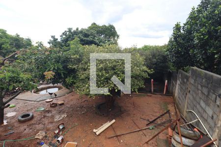 Casa à venda com 1400m², 3 quartos e 5 vagasQuintal