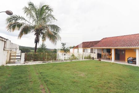 Casa à venda com 1400m², 3 quartos e 5 vagasQuintal