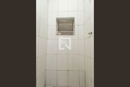 Casa de condomínio para alugar com 42m², 1 quarto e sem vagaBanheiro