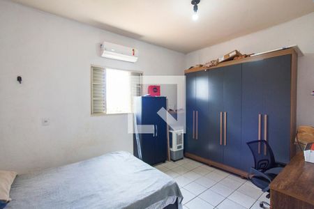 Quarto 1 de casa para alugar com 2 quartos, 106m² em Custódio Pereira, Uberlândia