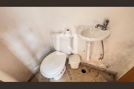 Casa à venda com 147m², 2 quartos e 3 vagasGaragem - Banheiro