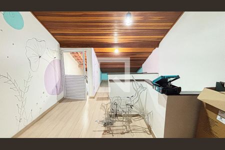 Casa à venda com 147m², 2 quartos e 3 vagasSótão