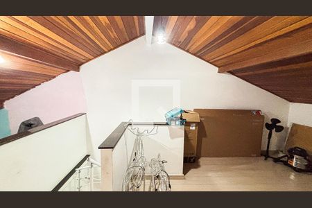 Casa à venda com 147m², 2 quartos e 3 vagasSótão