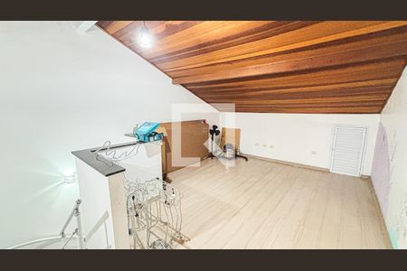 Casa à venda com 147m², 2 quartos e 3 vagasSótão