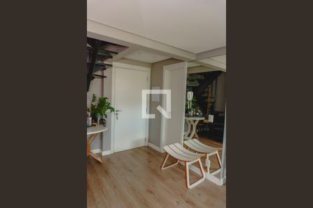 Sala de apartamento à venda com 1 quarto, 64m² em Jardim do Salso, Porto Alegre