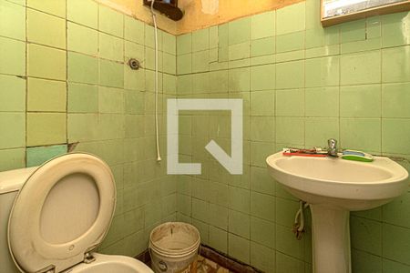 Casa à venda com 510m², 3 quartos e 3 vagasbanheiro na área de serviço_1