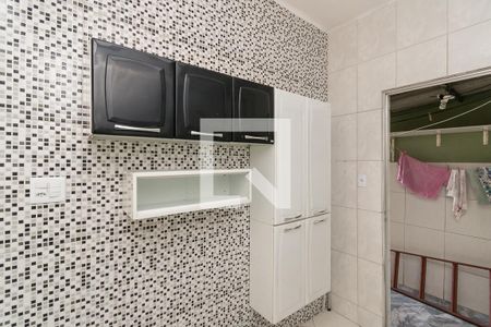 Casa para alugar com 90m², 2 quartos e 2 vagas Casa para alugar com 90m², 2 quartos e 2 vagasCozinha - Armários