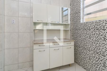 Casa para alugar com 90m², 2 quartos e 2 vagas Casa para alugar com 90m², 2 quartos e 2 vagasCozinha - Armários