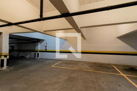 Apartamento à venda com 295m², 3 quartos e 1 vaga Apartamento à venda com 295m², 3 quartos e 1 vagaGaragem