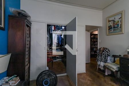 Apartamento à venda com 295m², 3 quartos e 1 vaga Apartamento à venda com 295m², 3 quartos e 1 vagaSuíte - Closet