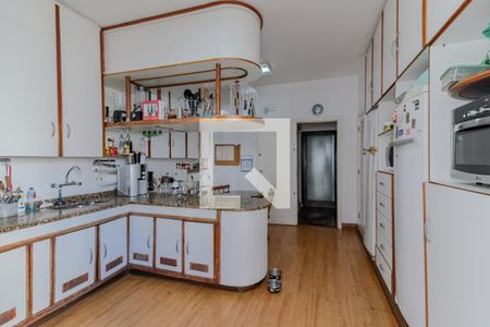 Apartamento à venda com 295m², 3 quartos e 1 vaga Apartamento à venda com 295m², 3 quartos e 1 vagaCozinha