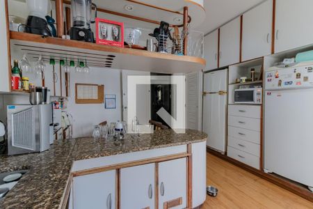 Apartamento à venda com 295m², 3 quartos e 1 vaga Apartamento à venda com 295m², 3 quartos e 1 vagaCozinha