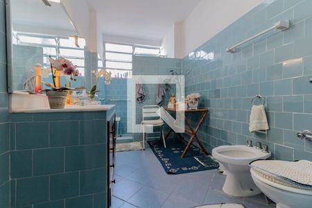 Apartamento à venda com 295m², 3 quartos e 1 vaga Apartamento à venda com 295m², 3 quartos e 1 vagaBanheiro Social