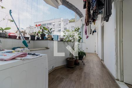 Apartamento à venda com 295m², 3 quartos e 1 vaga Apartamento à venda com 295m², 3 quartos e 1 vagaÁrea de Serviço