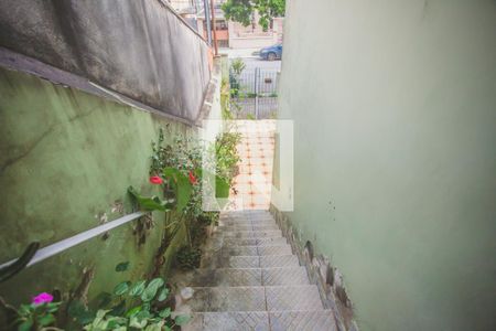 Casa à venda com 200m², 4 quartos e 4 vagasEscadas