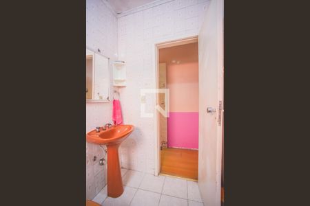 Casa à venda com 200m², 4 quartos e 4 vagasBanheiro Suíte