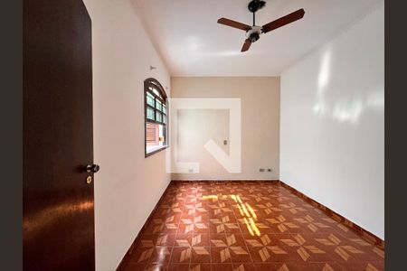 Quarto 2 de casa para alugar com 4 quartos, 240m² em Parque Gerassi, Santo André