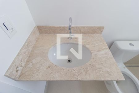 Apartamento à venda com 82m², 2 quartos e 1 vagaDetalhe Banheiro - Suíte 2