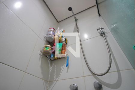 Banheiro da Suíte de apartamento à venda com 2 quartos, 56m² em Jardim Itu, Porto Alegre