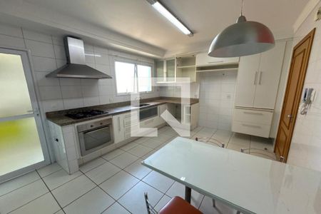 Apartamento para alugar com 138m², 3 quartos e 3 vagasCozinha