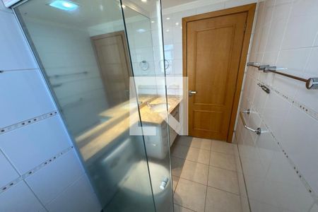 Apartamento para alugar com 138m², 3 quartos e 3 vagasBanheiro da Suíte 01