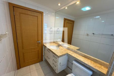 Apartamento para alugar com 138m², 3 quartos e 3 vagasBanheiro da Suíte 02