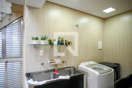 Casa à venda com 157m², 3 quartos e 2 vagasÁrea de Serviço