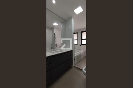 Apartamento para alugar com 299m², 4 quartos e 4 vagasBanheiro da Suíte 1