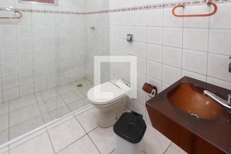 Casa à venda com 160m², 3 quartos e 3 vagasBanheiro Social 02