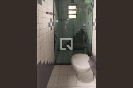 Casa à venda com 160m², 3 quartos e 3 vagasBanheiro da Suíte