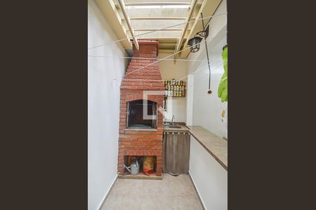 Casa à venda com 143m², 3 quartos e 2 vagas Casa à venda com 143m², 3 quartos e 2 vagasChurrasqueira