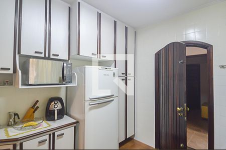 Casa à venda com 143m², 3 quartos e 2 vagas Casa à venda com 143m², 3 quartos e 2 vagasCozinha