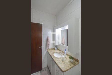 Casa à venda com 143m², 3 quartos e 2 vagas Casa à venda com 143m², 3 quartos e 2 vagasBanheiro da Suíte