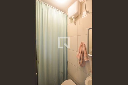 Casa à venda com 143m², 3 quartos e 2 vagas Casa à venda com 143m², 3 quartos e 2 vagasBanheiro de serviço