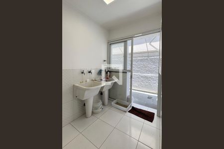 Casa de condomínio à venda com 317m², 3 quartos e 2 vagasÁrea de Serviço