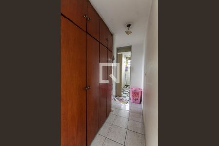 Apartamento à venda com 70m², 2 quartos e 1 vagaCorredor