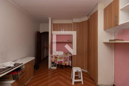 Casa à venda com 200m², 3 quartos e 2 vagas Casa à venda com 200m², 3 quartos e 2 vagasQuarto 2