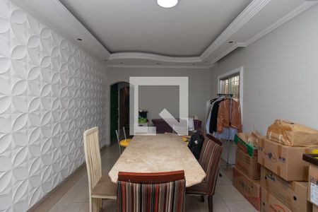 Casa à venda com 200m², 3 quartos e 2 vagas Casa à venda com 200m², 3 quartos e 2 vagasCopa