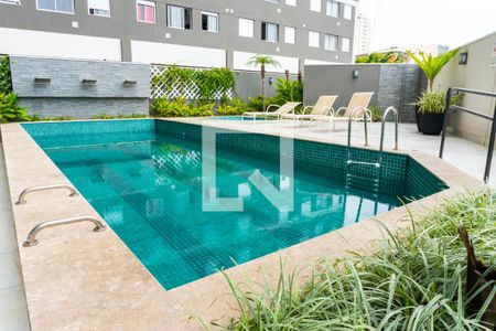 Apartamento à venda com 36m², 2 quartos e 1 vaga Apartamento à venda com 36m², 2 quartos e 1 vagaÁrea comum - Piscina