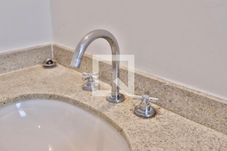 Apartamento para alugar com 115m², 3 quartos e 2 vagasBanheiro do Quarto 2