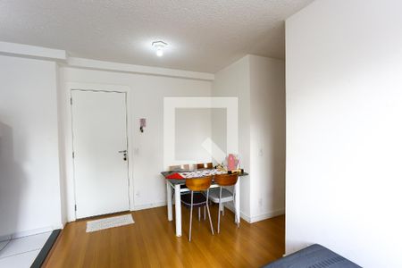 Sala de apartamento para alugar com 2 quartos, 42m² em Parque Reboucas, São Paulo