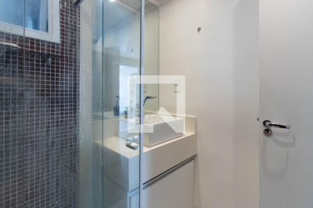 Apartamento à venda com 70m², 3 quartos e 1 vaga Apartamento à venda com 70m², 3 quartos e 1 vagaBanheiro Social