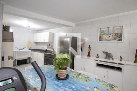 Casa à venda com 180m², 3 quartos e 4 vagas Casa à venda com 180m², 3 quartos e 4 vagasÁrea de lazer