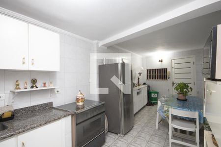 Casa à venda com 180m², 3 quartos e 4 vagas Casa à venda com 180m², 3 quartos e 4 vagasÁrea de lazer