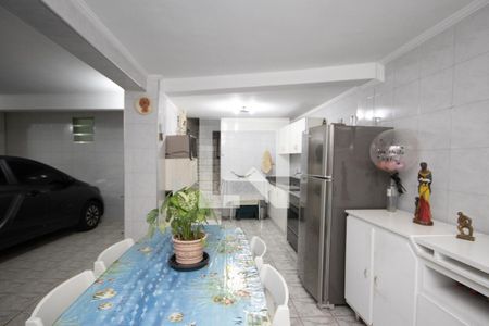 Casa à venda com 180m², 3 quartos e 4 vagas Casa à venda com 180m², 3 quartos e 4 vagasÁrea de lazer